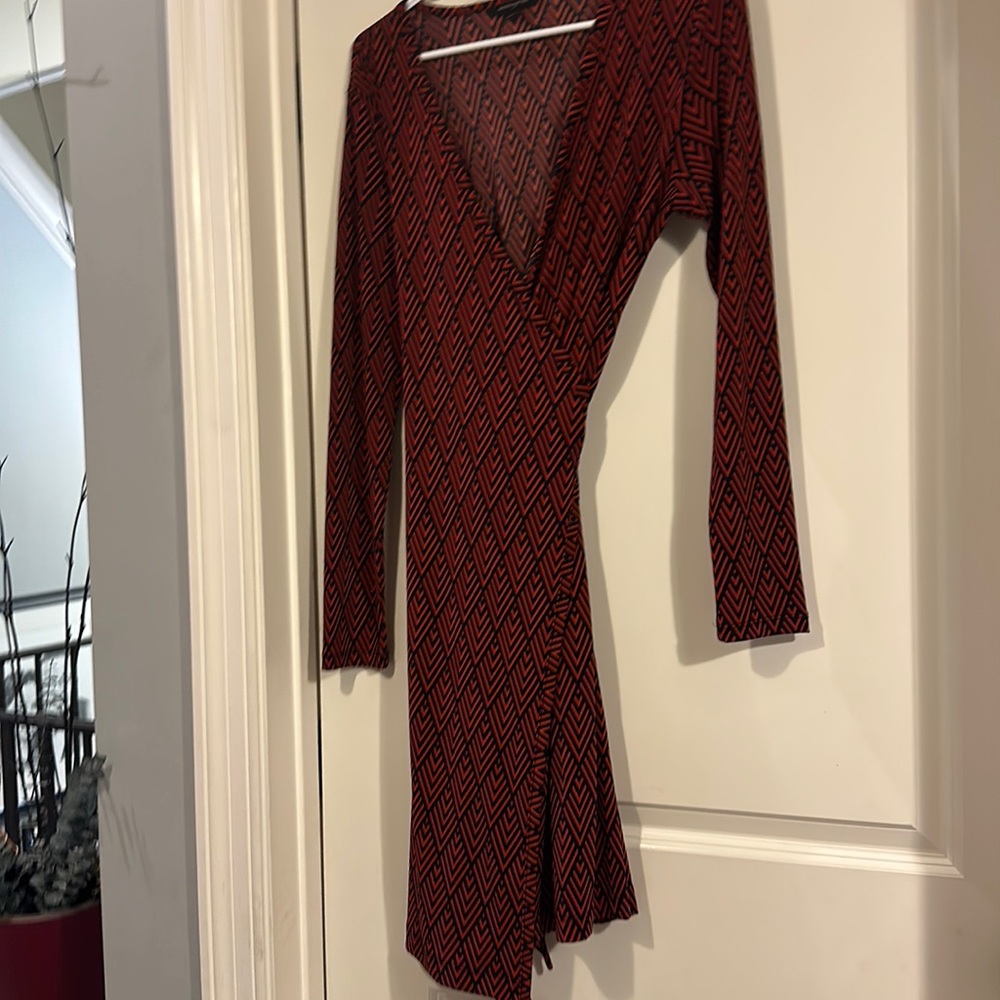 Graphic wrap dress